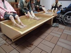 足湯で全身ポカポカに