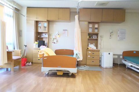 2人部屋(部屋に1つトイレ付き)