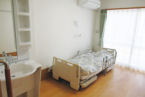 お部屋は日当たり良好です